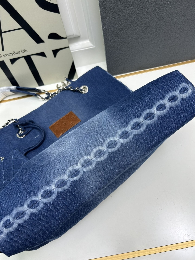 Ch**el shopping bags